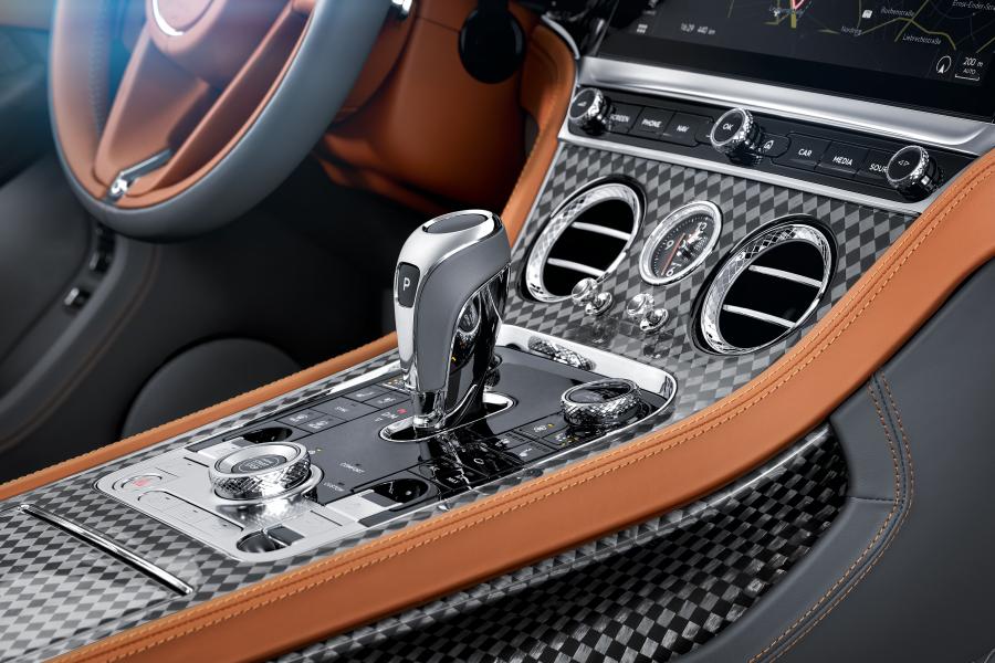 Детали интерьера Bentley Continental GT by Startech 2019 года  (фото 8 из 14)